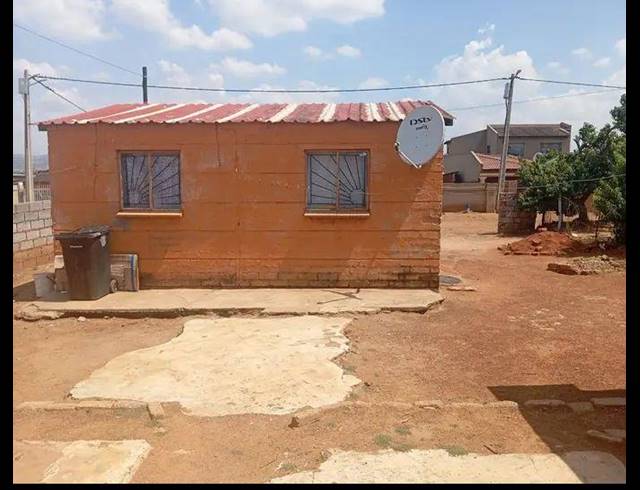 2 BEDROOM HOUSE FOR SALE IN KATLEHONG SOUTH